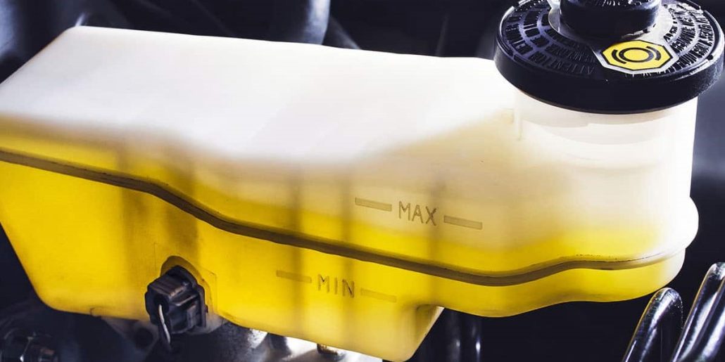 ᐅ Überblick Über Die Arten Von Bremsflüssigkeiten